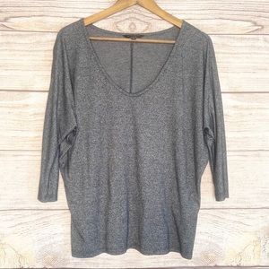 Banana republic gray 3/4 sleeve top. Size M
